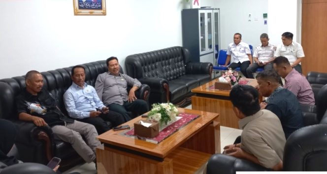 
					Sinergi DPRD Sulbar dan DPRD Polman dalam Penerapan Kebijakan Efisiensi Belanja