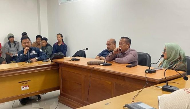 
					DPRD Sulbar Gelar RDPU Lanjutan Bahas Pengaduan Masyarakat Terkait Perusahaan Tambang