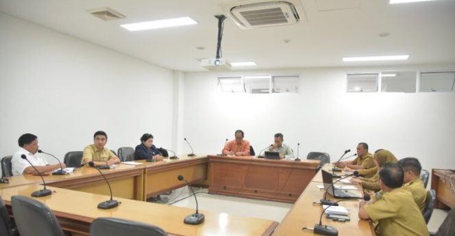 
					Rapat Komisi III DPRD Sulbar Bahas Percepatan Ranperda RTRW untuk Tata Ruang Provinsi