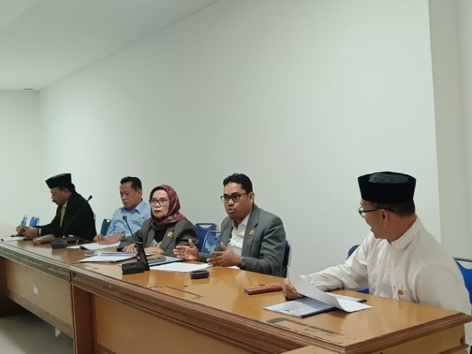 
					Banmus DPRD Sulbar Bahas Optimalisasi Kinerja Legislatif Melalui Rapat Perencanaan Kerja
