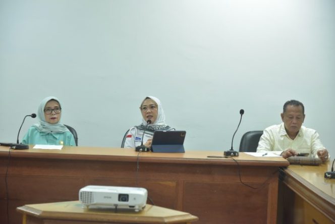 
					DPRD Sulbar Bahas Dampak Permentan No. 13/2024 terhadap Harga TBS Sawit