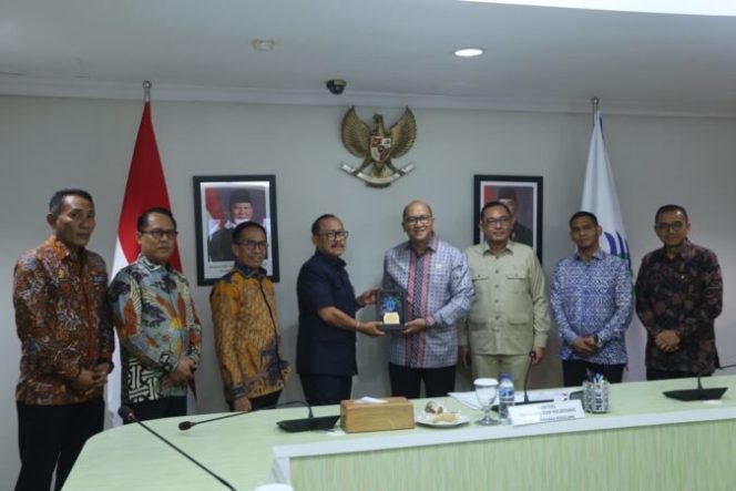 
					Gubernur SDK Paparkan 5 Potensi Strategis Sulbar di Hadapan Menteri Investasi
