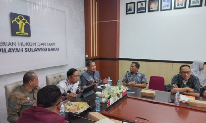 
					Setwan DPRD Sulbar Ikuti Rapat Harmonisasi Ranperda Pengelolaan Sumber Daya Perikanan dan Kelautan