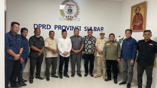 
					Pererat Sinergi Antar Daerah, Ketua Komisi I DPRD Sulbar Sambut Kunker Komisi III DPRD Kota Parepare