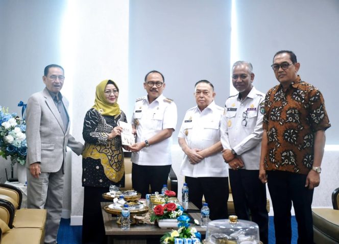 
					Hasil Seleksi Sekda Sulbar Diterima Gubernur SDK, Segera Diproses ke Jakarta