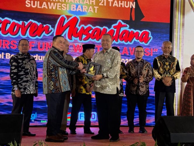 
					Wagub Sulbar Hadiri Praharlah ke-21 di Jakarta: Ajak Refleksi, Kolaborasi, dan Investasi untuk Daerah