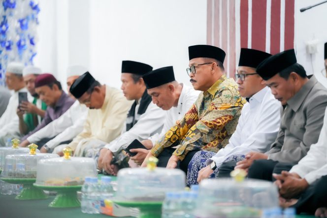 
					Hadiri Maulid di Al-Quba, Gubernur SDK Ajak Jamaah Doakan Keberkahan dan Keamanan Negara