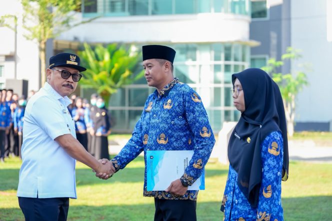 
					Usai Terima SK, Gubernur Sulbar Ingatkan 39 PPPK untuk Tingkatkan Profesionalisme