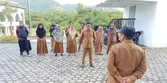 
					Sekretariat DPRD Sulbar Tekankan Pentingnya Apel Pagi dan Sore untuk Bentuk Disiplin ASN dan PTT