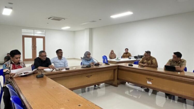 
					Bamus DPRD Sulbar Gelar Rapat Kerja, Matangkan Agenda dan Rencana Kerja Dewan
