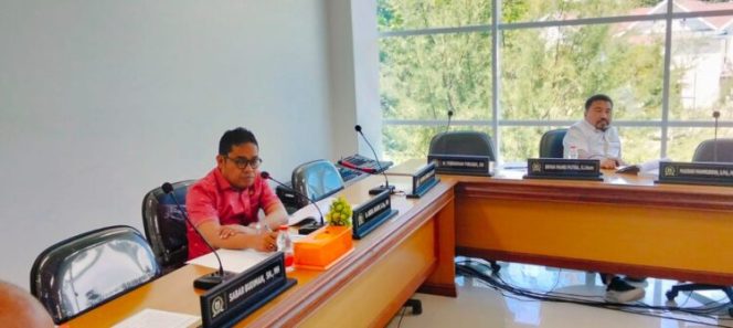 
					DPRD Sulbar Awasi APBD 2024: Rapat Bahas Kinerja Dinas dan RSUD Sulbar