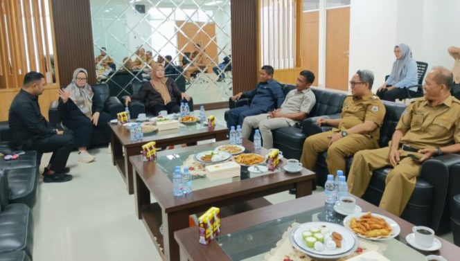 
					DPRD Sulbar Terima Kunjungan Banggar DPRD Mamuju Tengah, Perkuat Koordinasi APBD dan Penguatan PAD