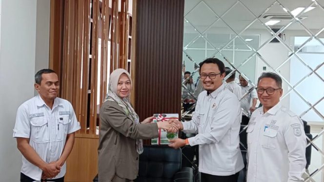 
					DPRD Sulbar Terima LHP Badan Pemeriksa Keuangan Terkait Ketahanan Pangan
