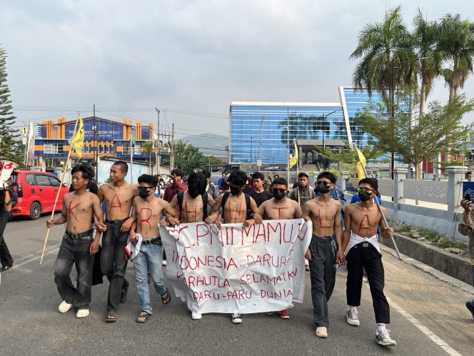 
					PMII Mamuju Turun ke Jalan, Desak Pemerintah Tetapkan Karhutla sebagai Bencana Nasional